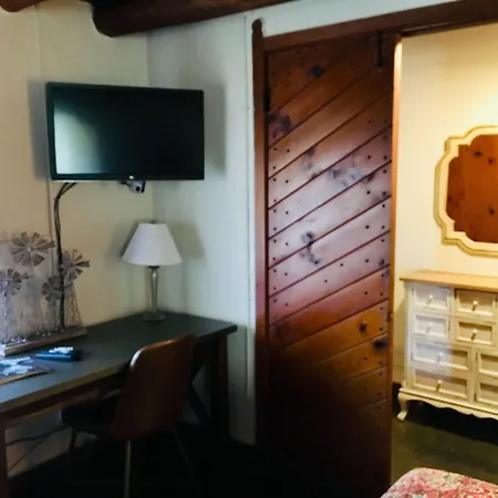 Pueblo Bonito Inn