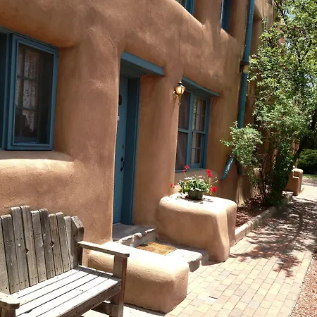 Pueblo Bonito Inn