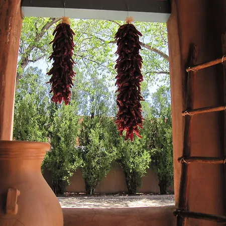 Pueblo Bonito Inn Santa Fe