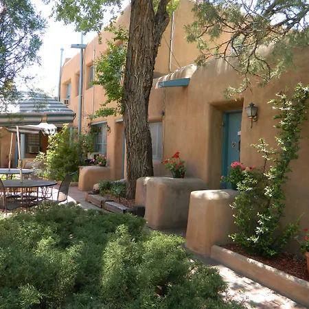 Pueblo Bonito Inn