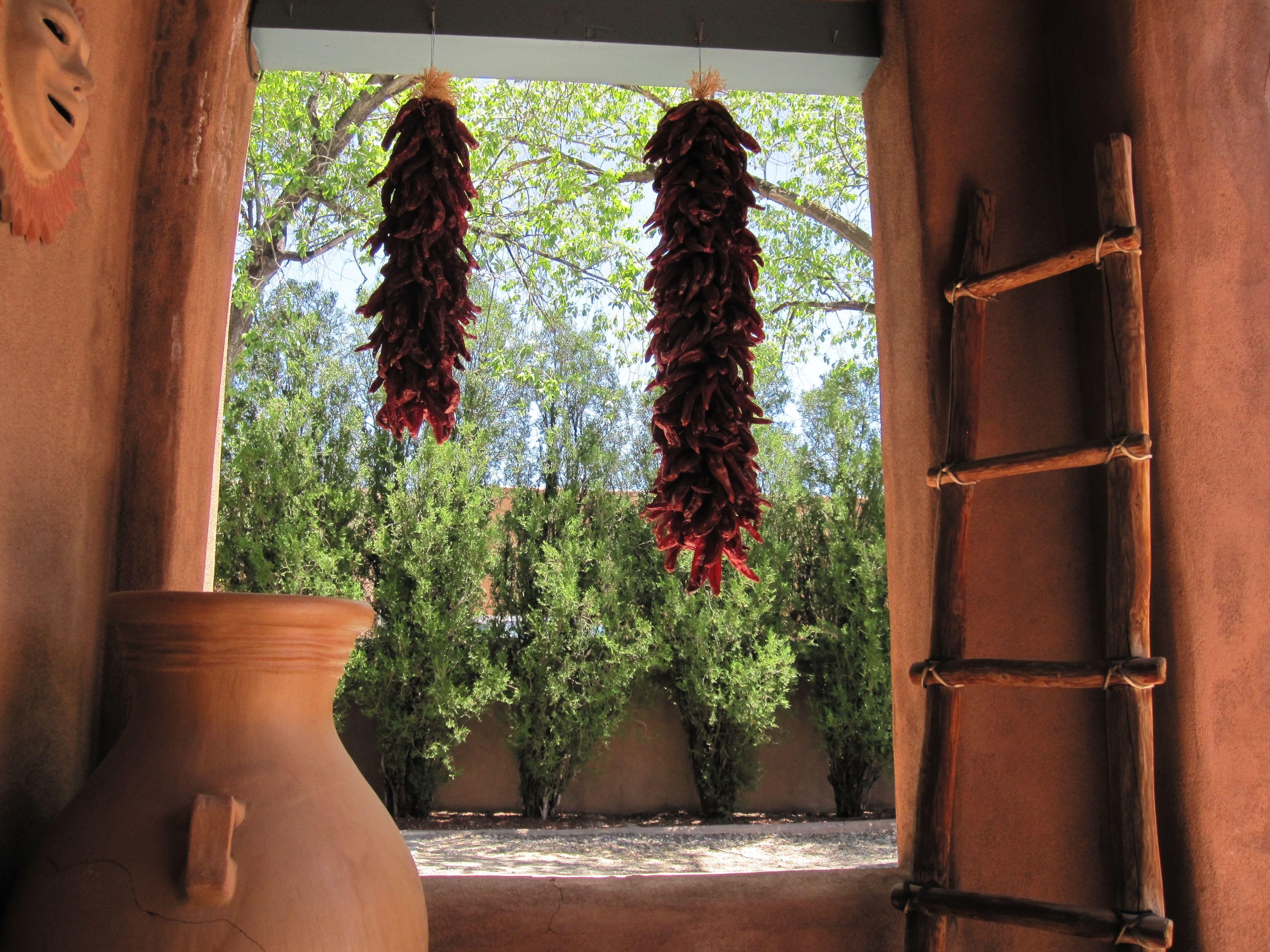 Pueblo Bonito Inn Santa Fe