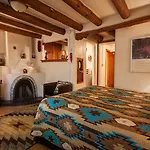Pueblo Bonito Inn Santa Fe