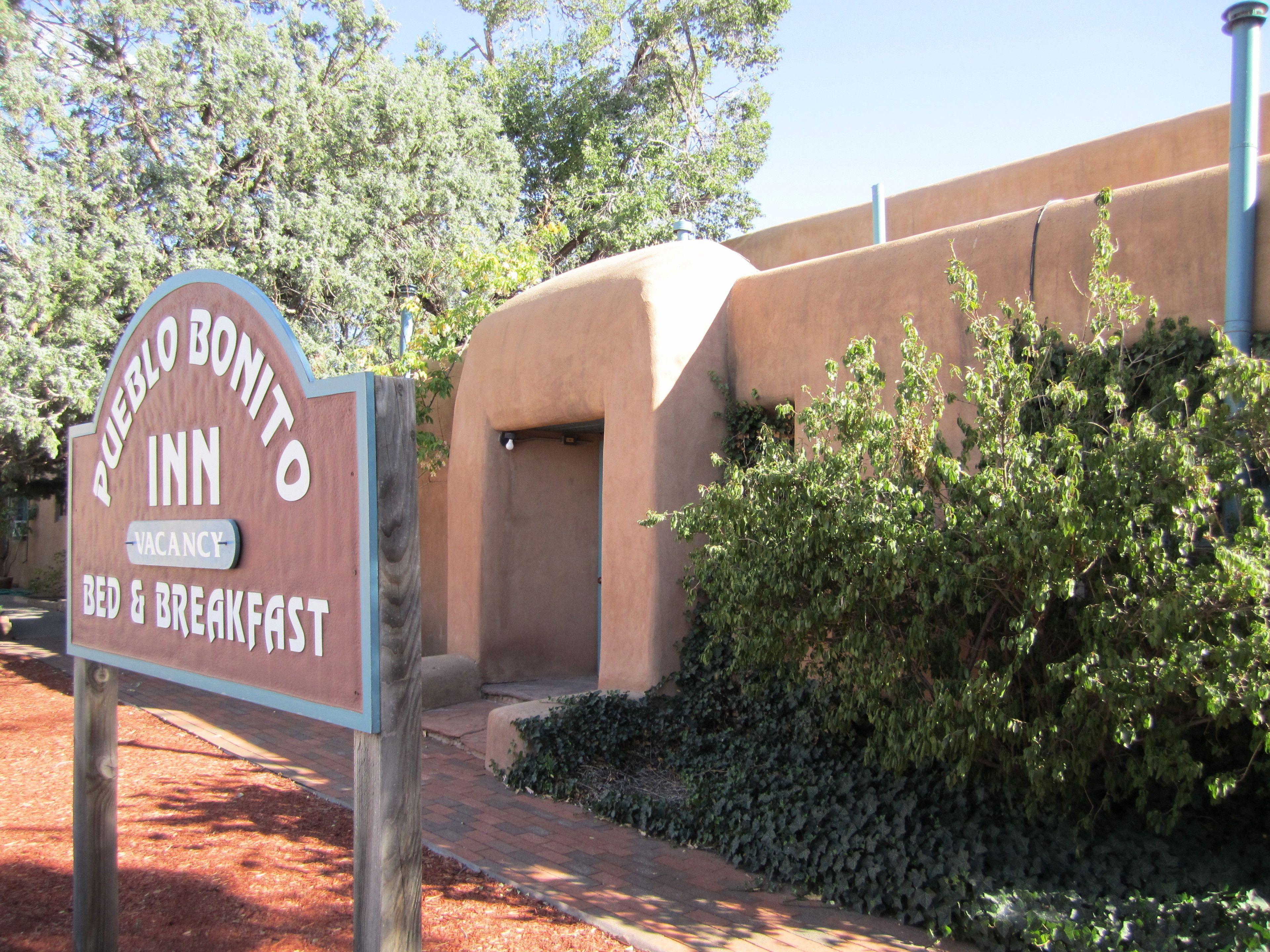 Pueblo Bonito Inn Santa Fe